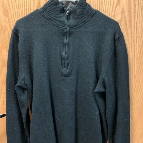 The North Face quarter zip sweater - Picture 3 of 5